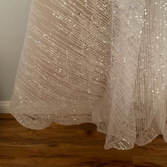 Bronx and Banco Mademoiselle Bridal Gown XXS - Picture 13 of 16